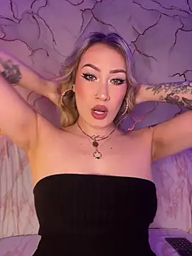 Snapshot of Lally_Valencia__ chatting on 4, 2, 2026 Lally Valencia online show from 4, 2, 2026