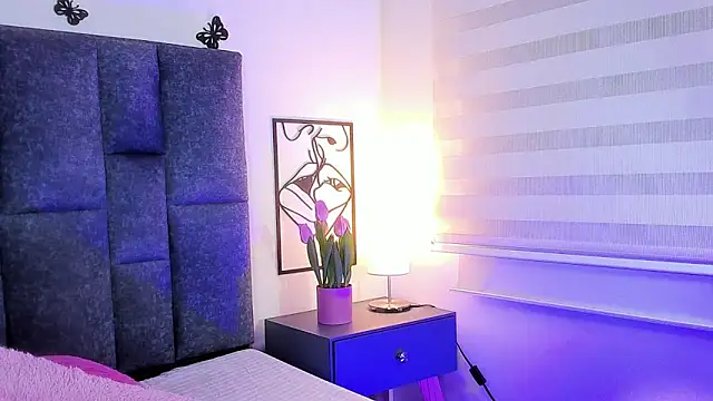 Violetta Ficher online show from 13, 11, 2025