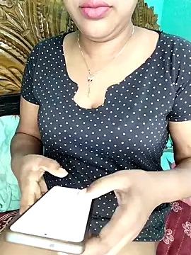 Snapshot of monekhan123 chatting on 5, 12, 2025 monekhan123 online show from 5, 12, 2025