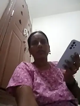 Snapshot of Tamil_Meera12 chatting on 2, 2, 2025 Tamil Meera12 online show from 2, 2, 2025