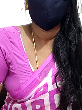 Snapshot of Tamil_Meera12 chatting on 10, 9, 2025 Tamil Meera12 online show from 10, 9, 2025