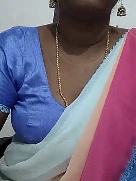 Snapshot of Tamil_Meera12 chatting on 3, 10, 2025 Tamil Meera12 online show from 3, 10, 2025