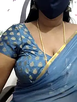 Snapshot of Tamil_Meera12 chatting on 7, 10, 2025 Tamil Meera12 online show from 7, 10, 2025