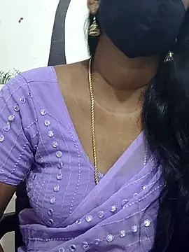 Snapshot of Tamil_Meera12 chatting on 14, 10, 2025 Tamil Meera12 online show from 14, 10, 2025