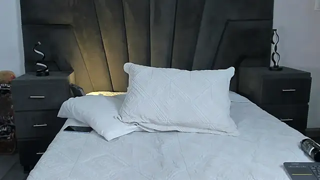 JhoanLeandro online show from 18, 3, 2025