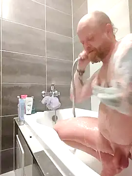 Snapshot of bouraktom6 chatting on 3, 3, 2026 bouraktom6 online show from 3, 3, 2026