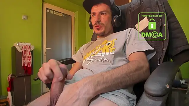 Snapshot of BigCumShoot chatting on 9, 1, 2025 BigCumShoot online show from 9, 1, 2025