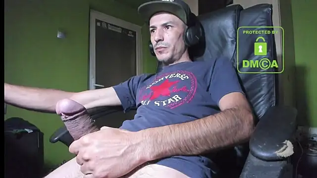 Snapshot of BigCumShoot chatting on 29, 9, 2025 BigCumShoot online show from 29, 9, 2025