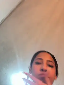 vicky bass online show from 12, 10, 2025