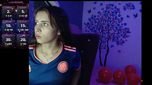 AngelaTurizo online show from 9, 9, 2025