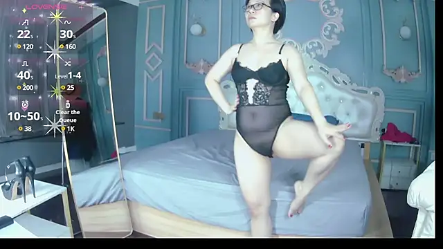 Snapshot of LucianaMe chatting on 10, 3, 2025 LucianaMe online show from 10, 3, 2025