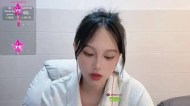 Snapshot of xunian71O chatting on 12, 2, 2025 xunian71O online show from 12, 2, 2025