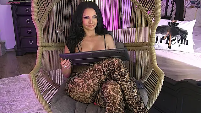 Amber Luna online show from 13, 3, 2025