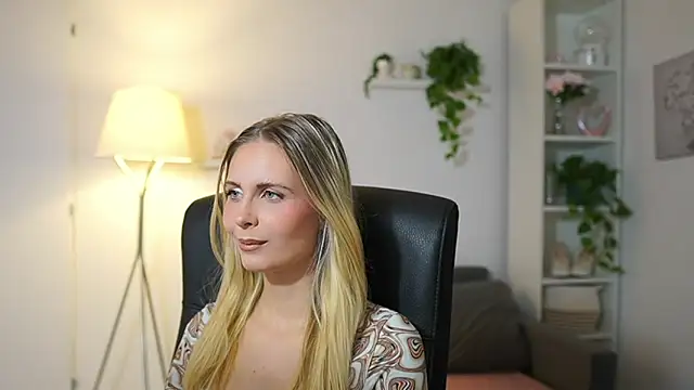 Snapshot of catecrago_ chatting on 15, 9, 2025 catecrago online show from 15, 9, 2025