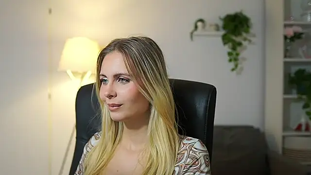 Snapshot of catecrago_ chatting on 2, 10, 2025 catecrago online show from 2, 10, 2025