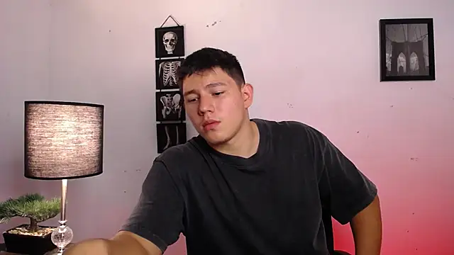 JamesCr  online show from 6, 11, 2025