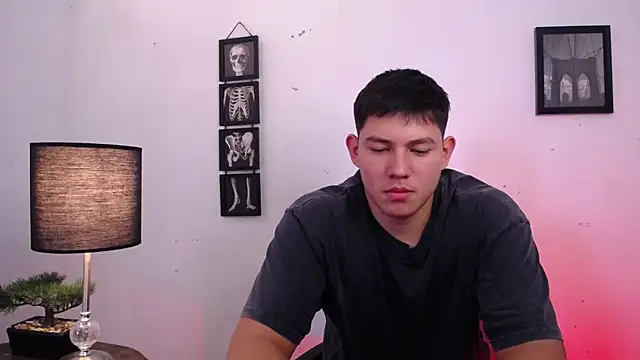 JamesCr  online show from 6, 11, 2025