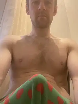 LynnAhNight online show from 19, 10, 2025