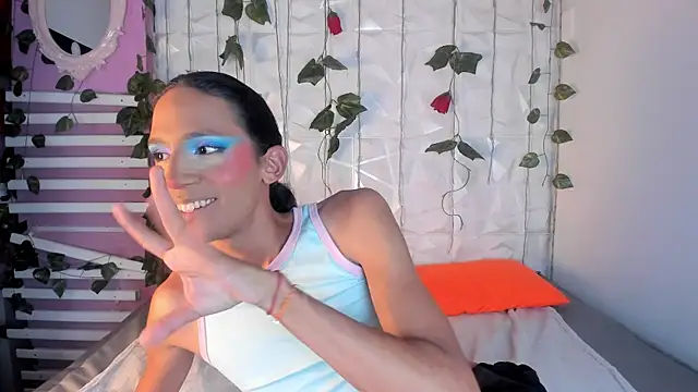 Snapshot of cassidy_blossom chatting on 7, 2, 2025 cassidy blossom online show from 7, 2, 2025