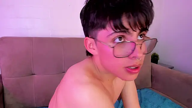 Snapshot of PepperTwink chatting on 5, 3, 2025 PepperTwink online show from 5, 3, 2025