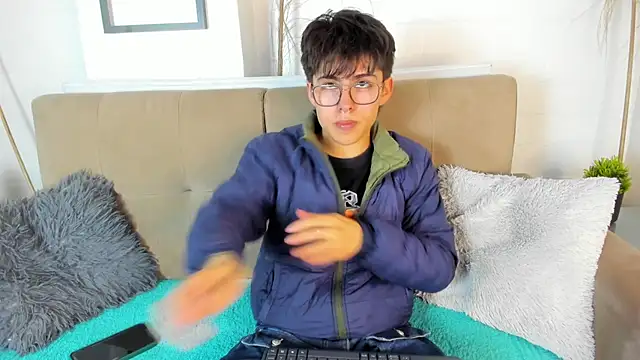 Snapshot of PepperTwink chatting on 21, 3, 2025 PepperTwink online show from 21, 3, 2025