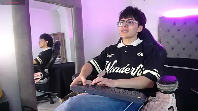 Snapshot of PepperTwink chatting on 15, 9, 2025 PepperTwink online show from 15, 9, 2025