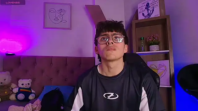 Snapshot of PepperTwink chatting on 28, 11, 2025 PepperTwink online show from 28, 11, 2025