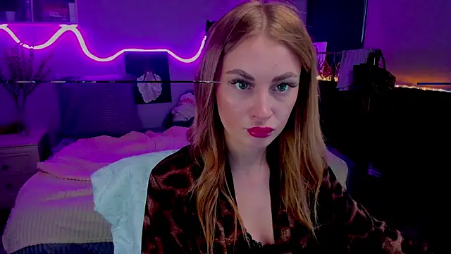 Snapshot of AnitaLamb chatting on 6, 2, 2025 AnitaLamb online show from 6, 2, 2025