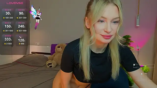 Snapshot of AnitaLamb chatting on 1, 12, 2025 AnitaLamb online show from 1, 12, 2025