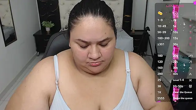 Aaliyah11 online show from 18, 9, 2025