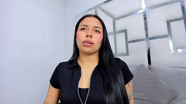 ZoeWan69 online show from 22, 11, 2025