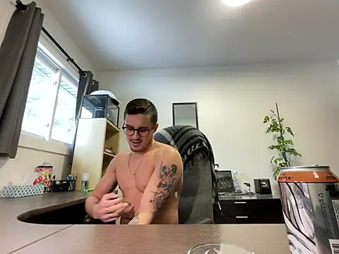 Snapshot of brandeyshow chatting on 15, 3, 2025 brandeyshow online show from 15, 3, 2025