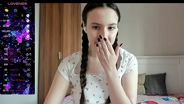 Snapshot of Cute__Nana chatting on 22, 10, 2025 Cute  Nana online show from 22, 10, 2025