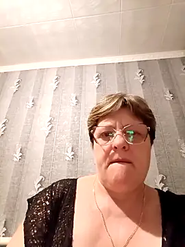 Snapshot of ElzaJewel chatting on 28, 4, 2026 ElzaJewel online show from 28, 4, 2026