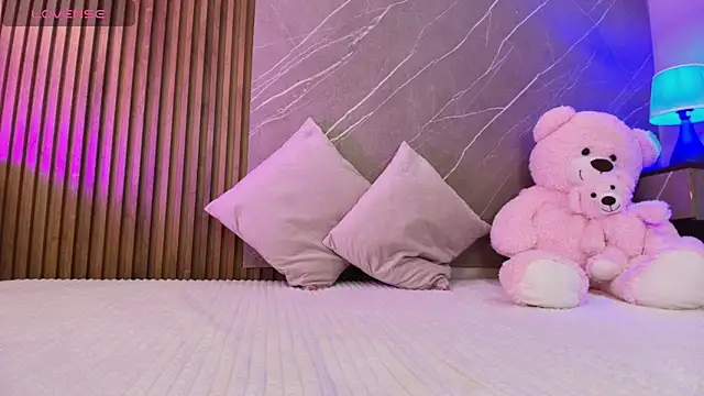 ariana jhonson1 online show from 8, 1, 2026