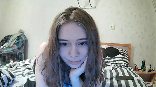 Snapshot of girliemilk chatting on 11, 3, 2025 girliemilk online show from 11, 3, 2025