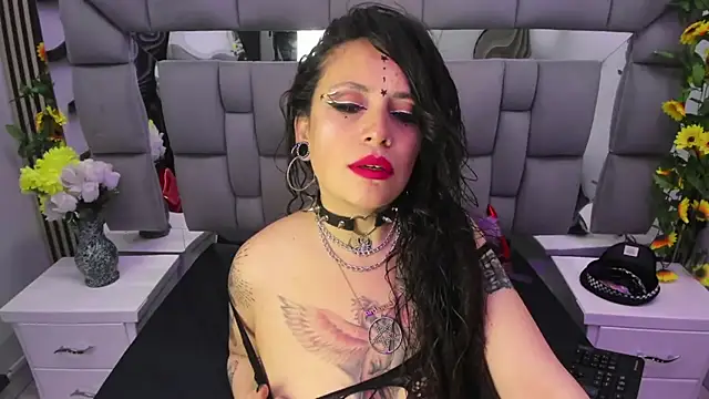 Snapshot of Fenix_Lilith chatting on 5, 11, 2025 Fenix Lilith online show from 5, 11, 2025