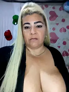 Snapshot of BonniAdams chatting on 30, 10, 2025 BonniAdams online show from 30, 10, 2025