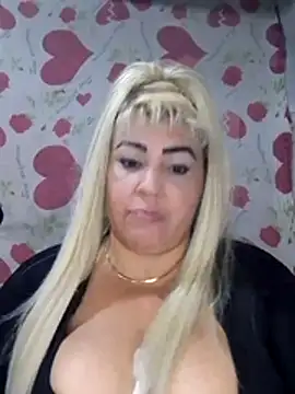 Snapshot of BonniAdams chatting on 27, 11, 2025 BonniAdams online show from 27, 11, 2025