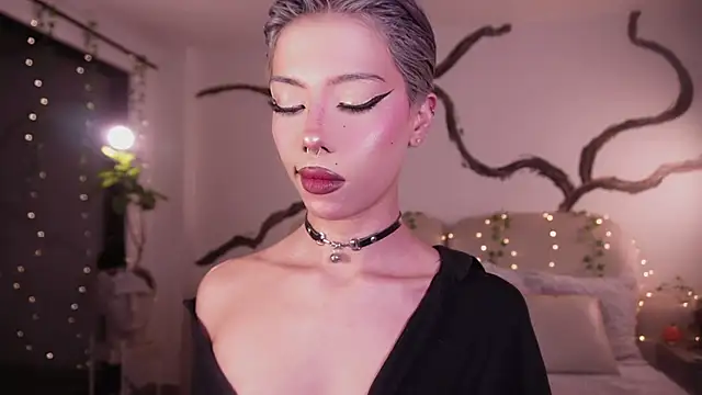 Snapshot of soidai_miiu chatting on 22, 10, 2025 soidai miiu online show from 22, 10, 2025