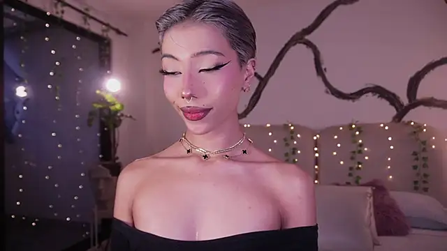 Snapshot of soidai_miiu chatting on 24, 10, 2025 soidai miiu online show from 24, 10, 2025