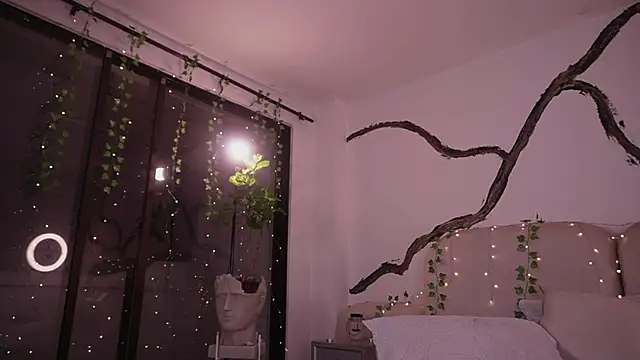 Snapshot of soidai_miiu chatting on 12, 11, 2025 soidai miiu online show from 12, 11, 2025