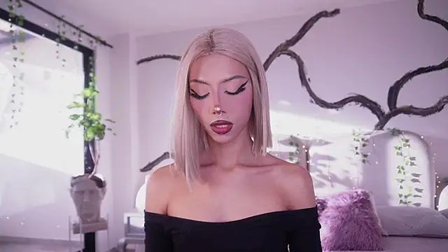 Snapshot of soidai_miiu chatting on 18, 11, 2025 soidai miiu online show from 18, 11, 2025