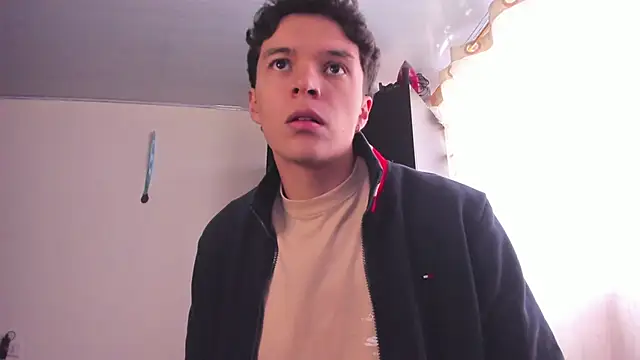 Snapshot of Mastrangelo_xxx chatting on 5, 3, 2025 Mastrangelo xxx online show from 5, 3, 2025