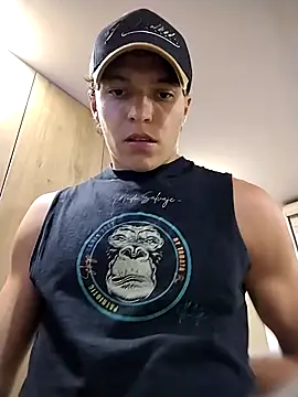 Snapshot of Mastrangelo_xxx chatting on 5, 11, 2025 Mastrangelo xxx online show from 5, 11, 2025