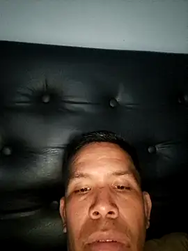 Snapshot of liamlara chatting on 20, 10, 2025 liamlara online show from 20, 10, 2025