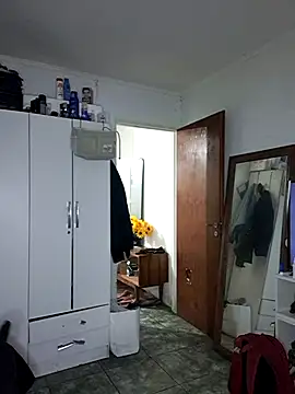 Snapshot of liamlara chatting on 3, 11, 2025 liamlara online show from 3, 11, 2025