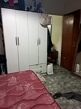 Snapshot of liamlara chatting on 6, 11, 2025 liamlara online show from 6, 11, 2025