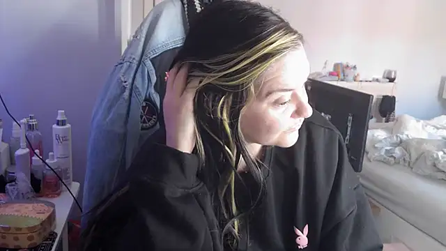 AureliaXOX online show from 27, 9, 2025