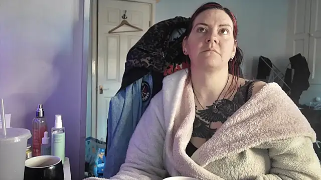 AureliaXOX online show from 26, 11, 2025